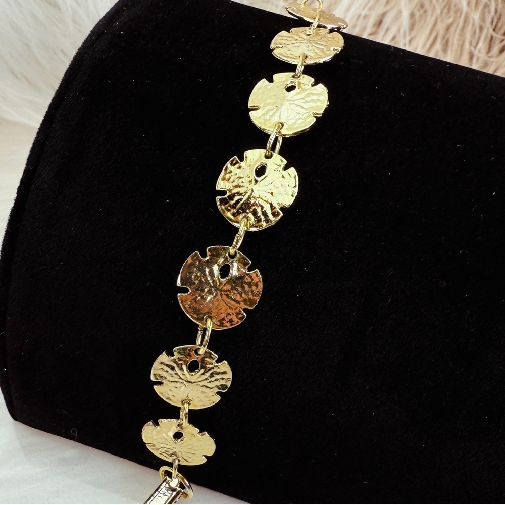Vintage Goldtone Leaf Motif Bracelet
